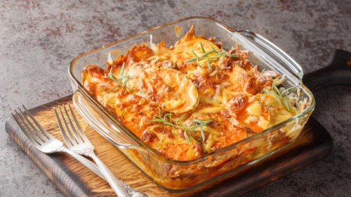 Avoid cooking these 5 foods in a glass dish
