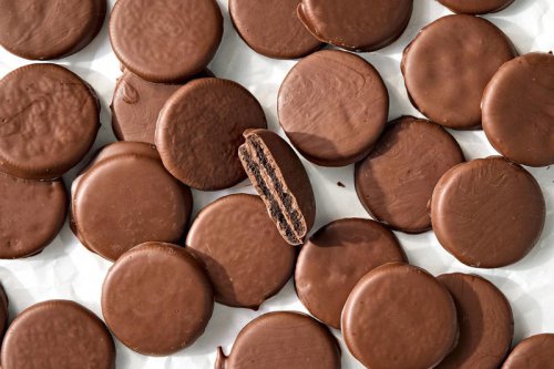 The 2-ingredient copycat Thin Mints I make after Girl Scout season ends