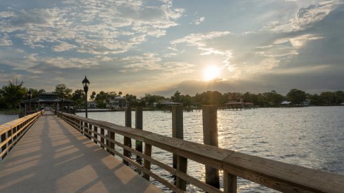 Florida's 'Saratoga of the South' is a historic city with a charming downtown, scenic parks, and hiking trails