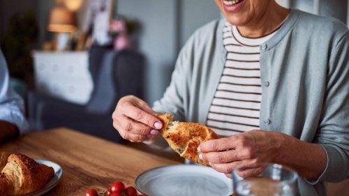 無意識に食べてたわ&hellip;。朝、「幸せホルモン」を減らすNG食べ物3選｜管理栄養士が解説
