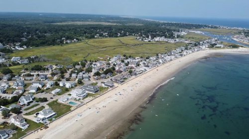 Massachusetts' coastal village near Boston has cute beach cottages and breathtaking views