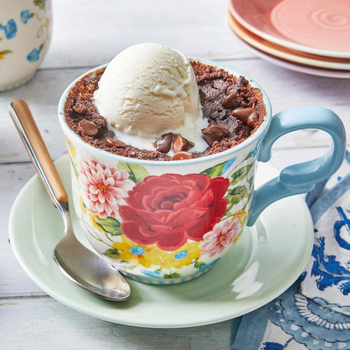 Top 5+ easy mug cakes that bake in the microwave in minutes