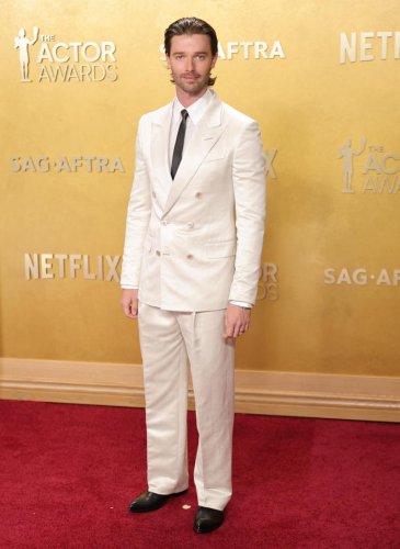 'The White Lotus' cast dialed up the glamour at the 2026 Actor Awards