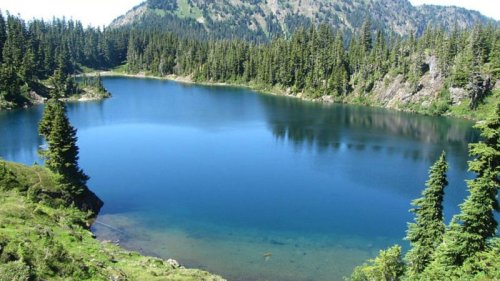 This lake is larger than Japan, touches five country borders: Are tourists allowed? Location, ticket price