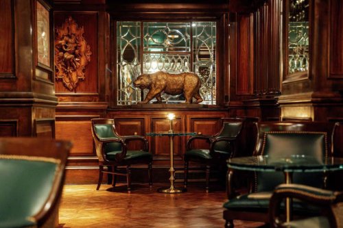 A 50-year-old SF see-and-be-seen restaurant makes a comeback