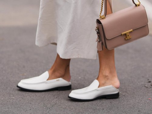 4 shoe trends that are in right now and 3 that are out, according to stylists