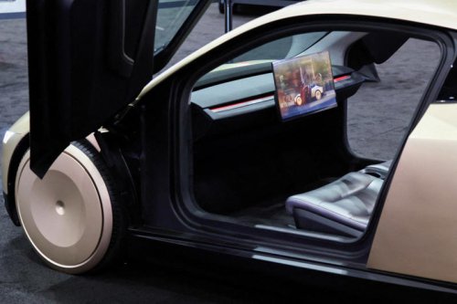 Tesla&rsquo;s grand plan for the future is a car with no steering wheel