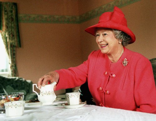 Former royal chef says he's not sure what would have happened if Queen Elizabeth's important cross-castle call didn't take place
