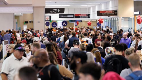 Travel expert warns Americans to 'book now' as oil prices threaten higher airfares