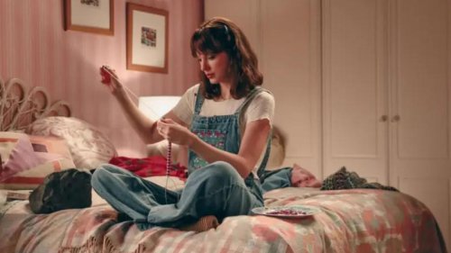 Did Taylor Swift just announce she&rsquo;s performing next week?
