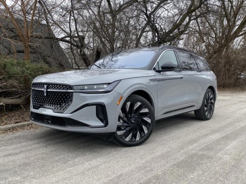 I drove the 2026 Lincoln Nautilus Hybrid Black Label AWD. Here&rsquo;s my honest review