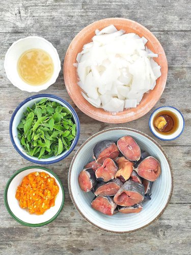 กฤช เหลือลมัย | รำลึกผัดปลาดุก ร้านข้าวแกงประชาชน
