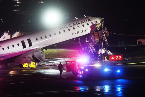 Air Canada "deeply saddened" by LaGuardia deaths
