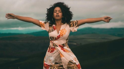 Top 10+ dresses men find attractive &amp; 10 that miss the mark