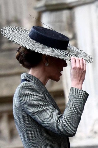 Princess Kate subtly bends royal rules while wearing sky-high Ralph Lauren heels