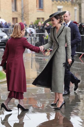 Princess Kate gives a subtle reference to her royal role with 'sublime' new gray coat