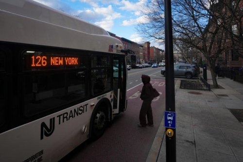 How can NJ Transit fix customer complaints? Sherrill wants a plan
