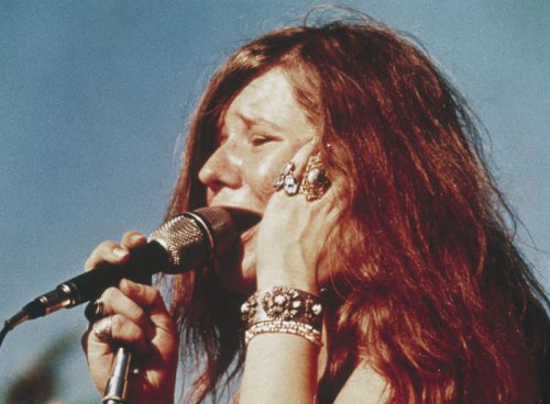 Brian Jones, Dave Alexander, Anton Yelchin, Jean-Michel Basquiat, Andr&eacute;s Escobar, Janis Joplin, Amy Winehouse, Reggie Lewis, Jonathan Brandis, Harry Hains, Thomas Fekete, Jade Goody, Pete de Freitas, Alexander Baslachev, All these artists died at 27