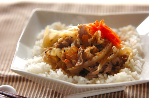 「豚ゴボウ丼」の作り方~「豚こま切れ肉」を使った簡単人気レシピまとめ~