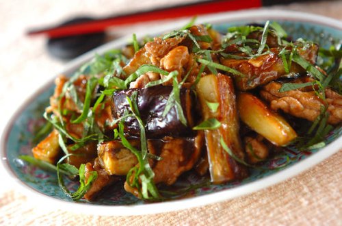 「定番！なすと豚肉の甘辛オイスター炒め 15分で完成」の作り方~「豚こま切れ肉」を使った簡単人気レシピまとめ~