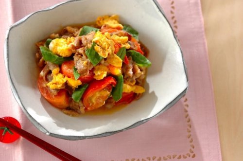「トマトと豚肉の卵炒め」の作り方~「豚こま切れ肉」を使った簡単人気レシピまとめ~