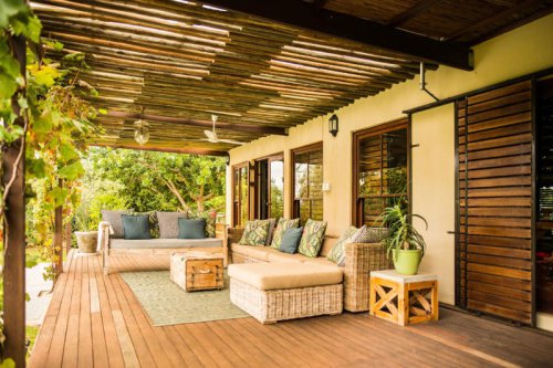 How to transform your outdoor space into a cozy place to hang out