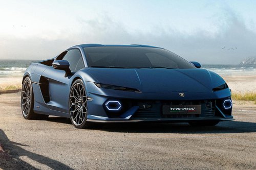 Lamborghini commits to combustion power &ldquo;as long as possible&rdquo;