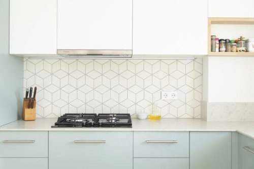 Top 7+ Kitchen Cabinet Colors That Are So Outdated, According to Interior Designers