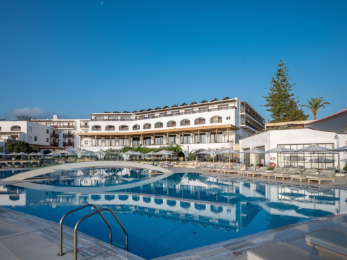 I am a Greek islands expert, these are the top 21 hotels to visit
