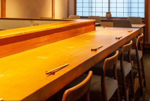 飲食店の店長が「無職の友人を助けたい」と雇った結果&hellip;店も財産も失ったワケ