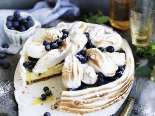 Ingredients, Method, How do you keep meringue pie from going soggy?, What makes lemon meringue pie filling watery?, Want to make a party-friendly version?, More lemon meringue variations, Lemon meringue pie