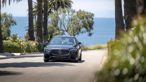 Mercedes-Benz could be pushed out of the US over Chinese ownership ties