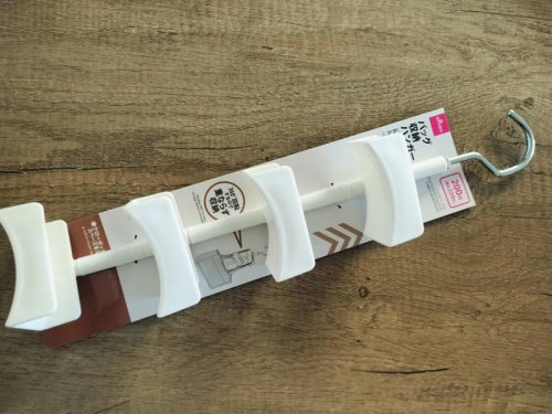 ダイソー バッグ収納ハンガー, ポケットタイプと掛けるタイプの違い, 環境に合わせた収納にしよう, ▼あわせて読みたい, 【考えた人天才!】ダイソーのバッグ専用ハンガーを使えば省スペース収納が叶っちゃう!
