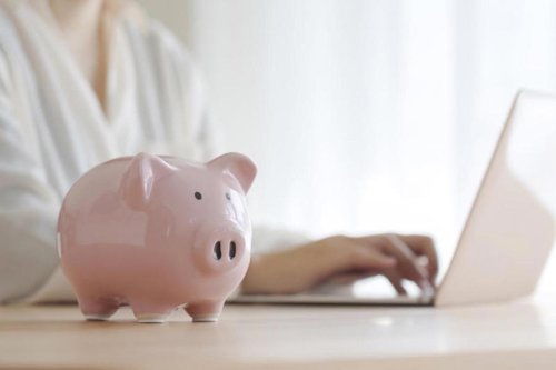 退職金は1年程度普通預金において、使い道を考える, 10年以内に必要なイベント費は、定期預金、個人向け国債へ, イザというときの資金&rarr;普通預金、定期預金, 10年以内に使う生活費&rarr;定期預金、個人向け国債, 10年以上使わないお金&rarr;投資へ, 退職金を投資にまわしてはいけない理由。60代の正しい退職金の使い方とNG行動
