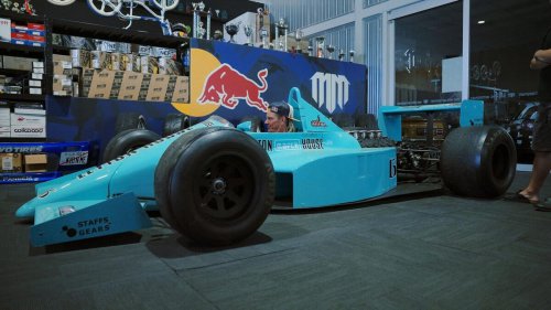 F1マシンでドリフト? マッド マイクがマツダのロータリーエンジン搭載の怪物マシンを製作開始