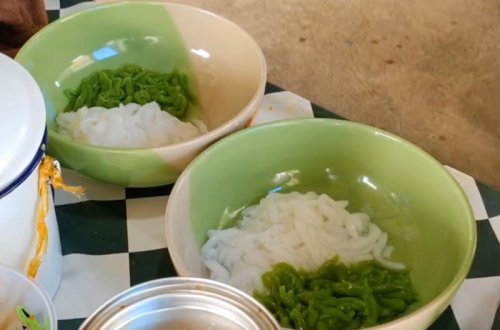เปิดพิกัดลับปราจีนบุรี &ldquo;เกี้ยมอี๋ใบเตยเส้นสด&rdquo; ร้านมาดามณัช ทีเด็ดต้มยำมะนาวแท้ก่อนขึ้นเขาใหญ่