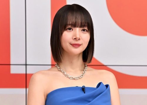 岡田紗佳、出川哲朗とお揃いのヘルメットがかわいい仲良しオフショット公開＜出川哲朗の充電させてもらえませんか?＞