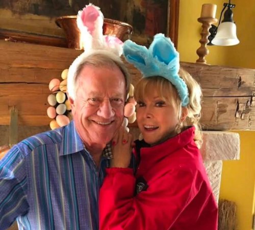 &lsquo;I Dream of Jeannie&rsquo; star Barbara Eden, 94, looks timeless in new pic with husband Jon Eicholtz