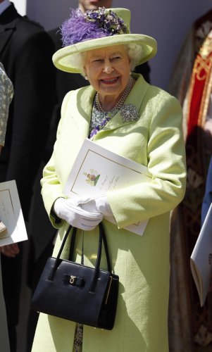 Queen Elizabeth&rsquo;s dressmaker reveals how her &ldquo;bolder, outrageous&rdquo; makeover was &ldquo;Jackie O&rdquo; inspired