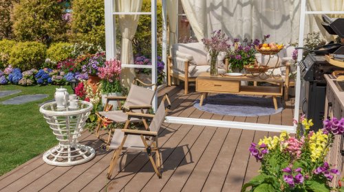 Top 12+ patio decor items you should always look for at estate sales or thrift stores