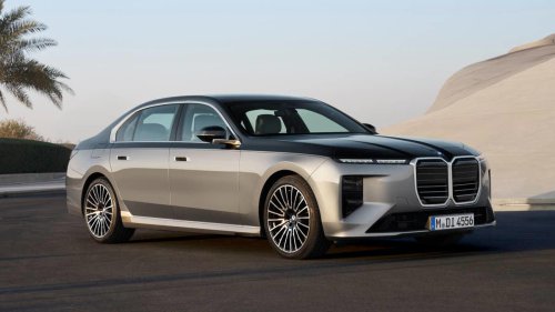 2027 BMW 7 Series vs. 2027 Mercedes-Benz S-Class: BMW&rsquo;s high-tech flagship takes on the luxury benchmark
