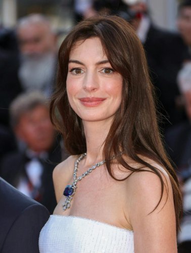 Anne Hathaway&rsquo;s beauty evolution is as impressive as her filmography