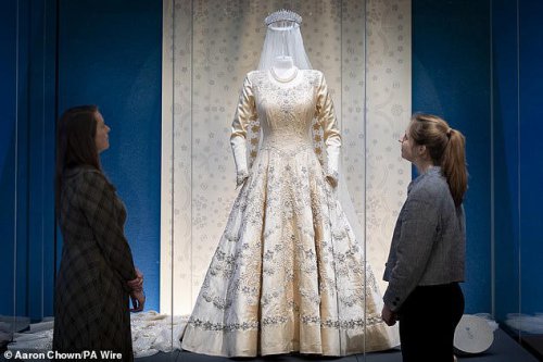 How Queen Elizabeth II became a global style icon