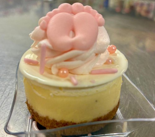 Strongsville baker turned grief into the best cheesecake in Northeast Ohio