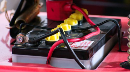 Can you jump a lawn mower battery with a car?