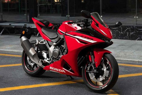 ホンダ「CBR500R FOUR」概要, ホンダ「CBR500R FOUR」カラー・人気投票, ホンダ「CBR500R FOUR」主なスペック・現地価格, ホンダ「CBR500R FOUR」写真, ホンダ「CBR500R FOUR」関連記事, 【現地価格は約103万円!】ホンダ「CBR500R FOUR」価格＆スペック発表!国内向け400にも期待!