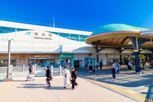 増収も減益予想のオリエンタルランド, ガバナンス問題で決算発表延期のサンリオ, 両社に共通する問題は「成熟化」, その「信じる」は「執着」という心のワナではないか？, オリエンタルランドとサンリオが株価低迷、「いつか上がる」は報われるのか