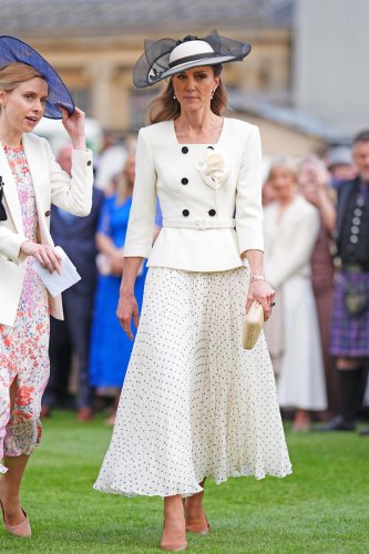 Kate Middleton&rsquo;s garden party dress blooms with an unexpected 3-D floral detail