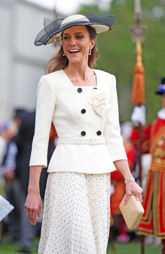 Kate Middleton&rsquo;s garden party outfit includes a touching tribute to Queen Elizabeth
