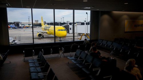 Stranded passengers, Out of money; out of time, Rejected bailout, Winding down operations, Unions react, Spirit Airlines canceled all flights and is going out of business